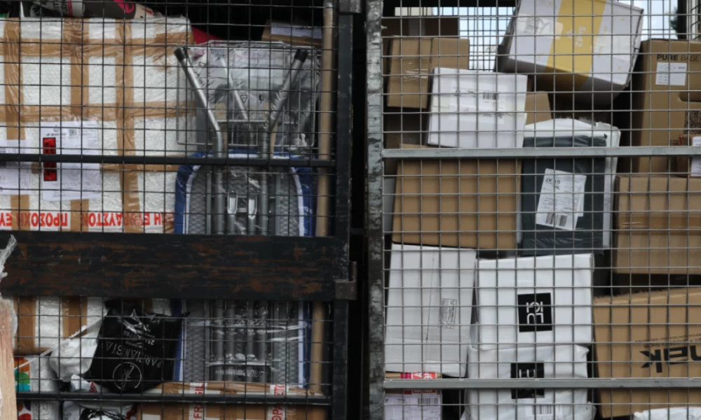 Ασφυκτική κατάσταση στις ταχυμεταφορές - Στη μάχη τα ταξί